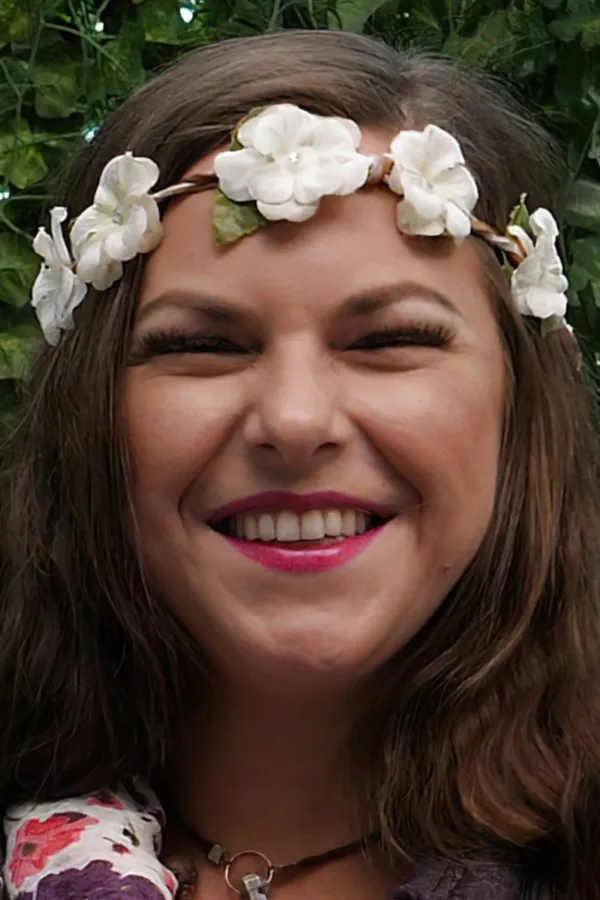 Paisley Flowers's BabeWiki Profile