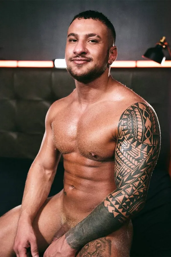 Papito's BabeWiki Profile