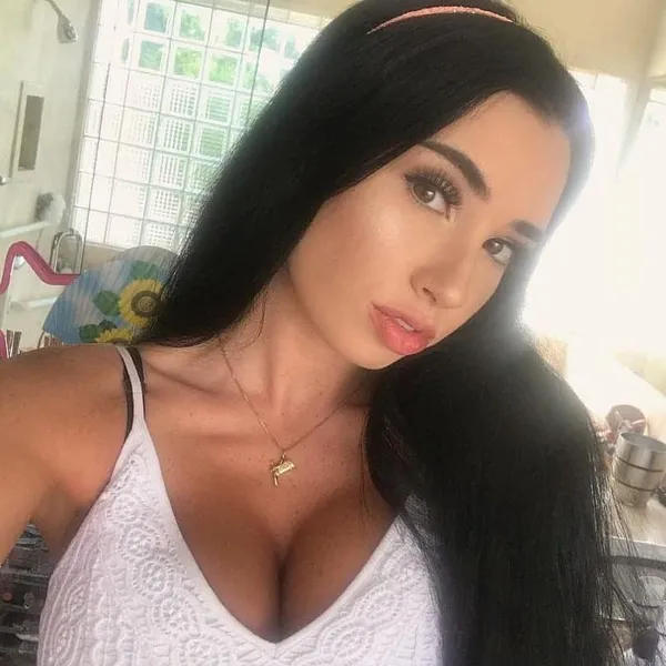 Paris Roxanne's photo 6