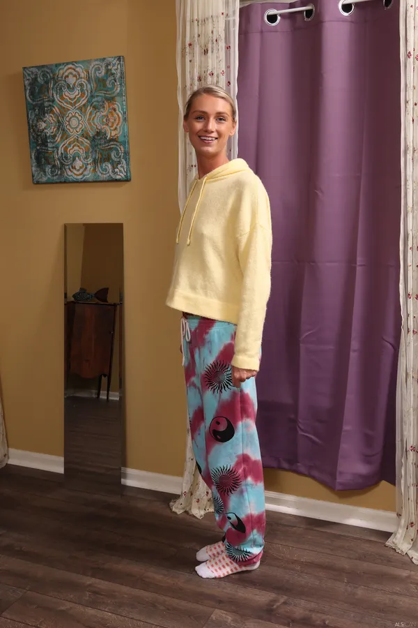 Payton Avery's photo 10