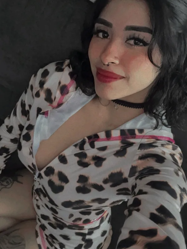 Pequeña Yare's BabeWiki Profile