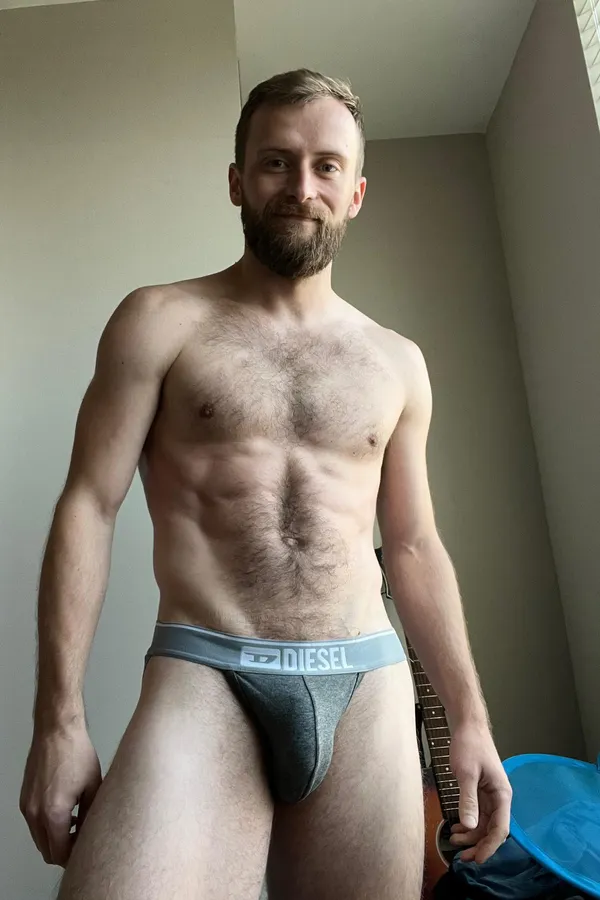 Peter Pean's BabeWiki Profile