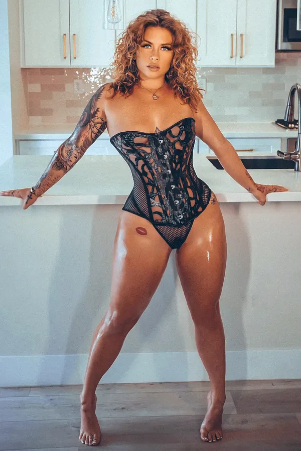 Phoenix Dinae's photo 5