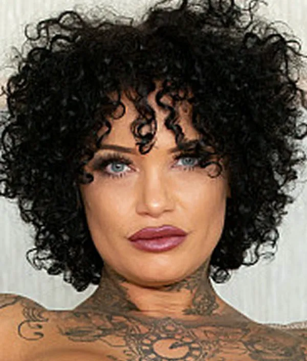 Phoenix Knight's photo 10