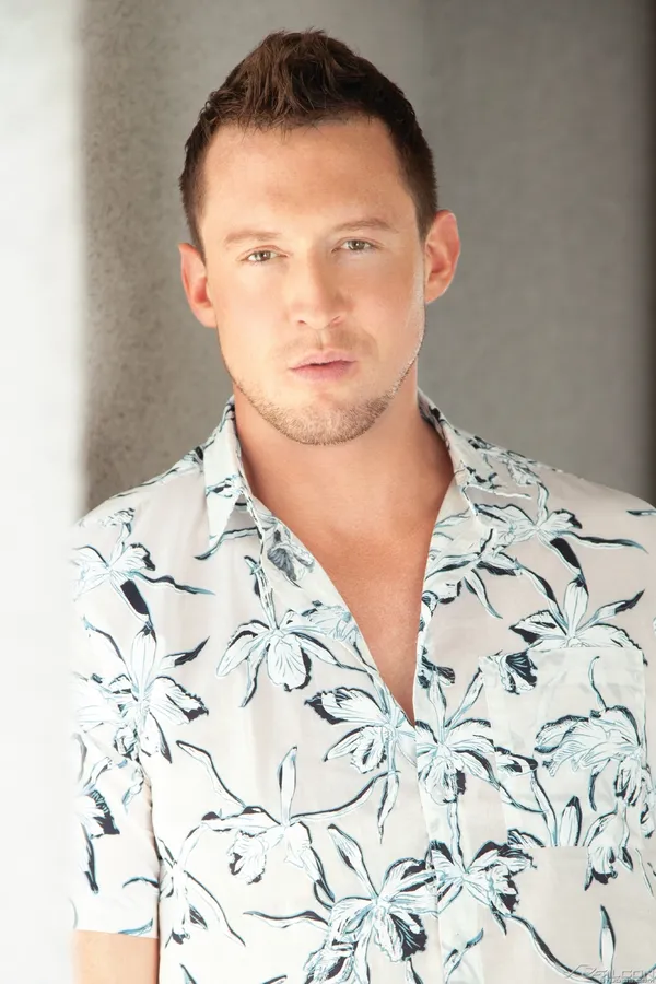 Pierce Paris's photo 3