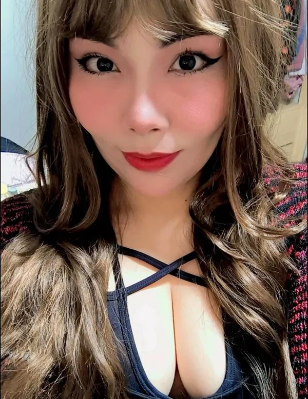 pinkubell's BabeWiki Profile