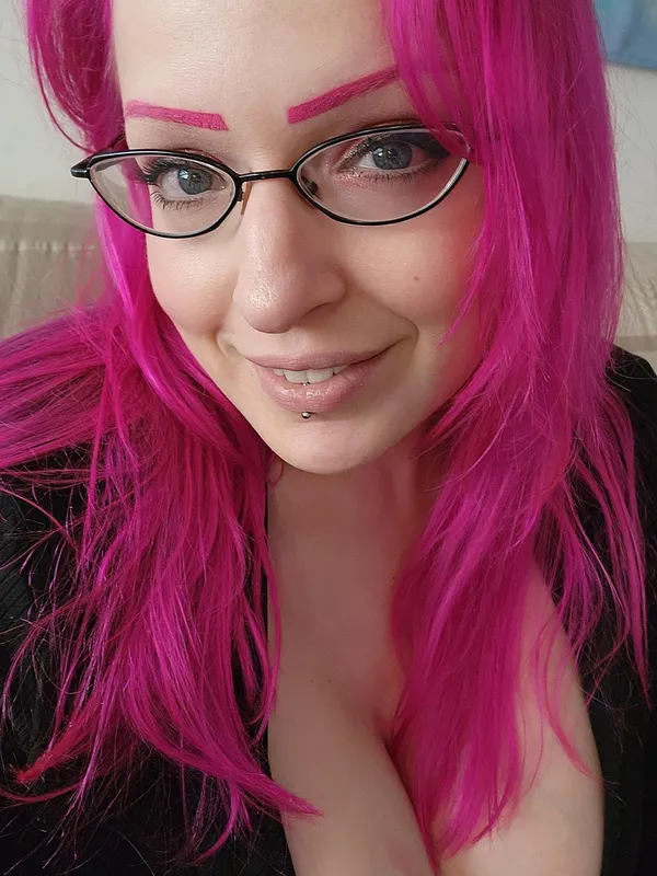 Pinky Powers's BabeWiki Profile