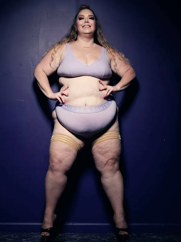 Platinum Puzzy's photo 6