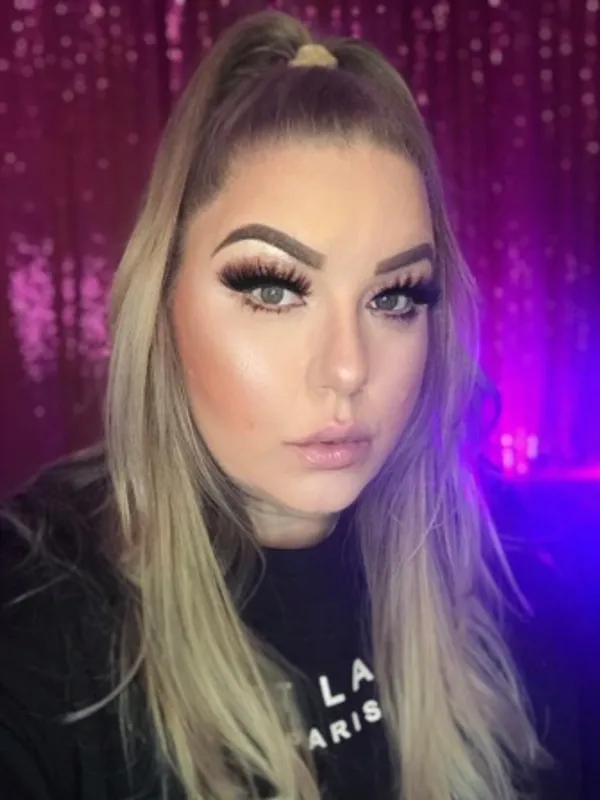 Platinum Puzzy's photo 8