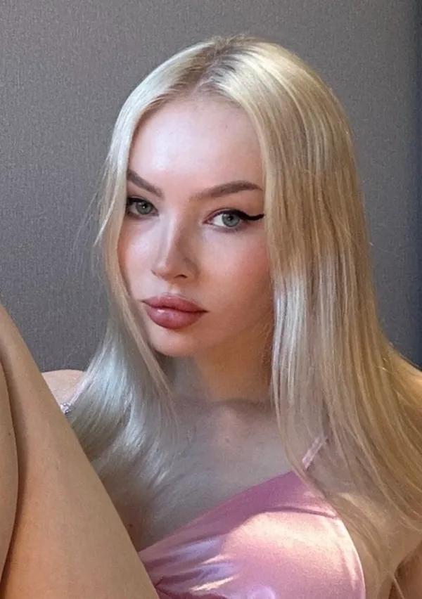 PlayWithAnny's photo 7