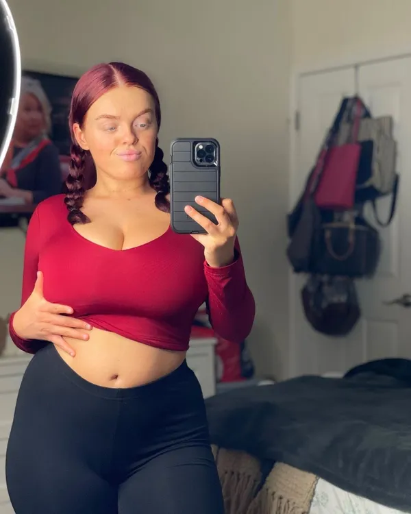 Playwithtayyy's photo 6