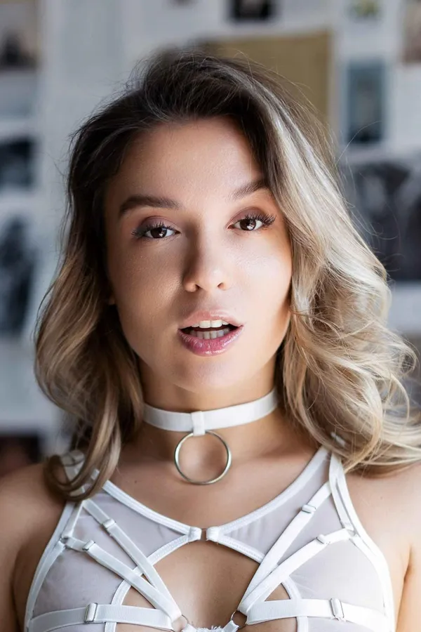 Polina Azarova's photo 2