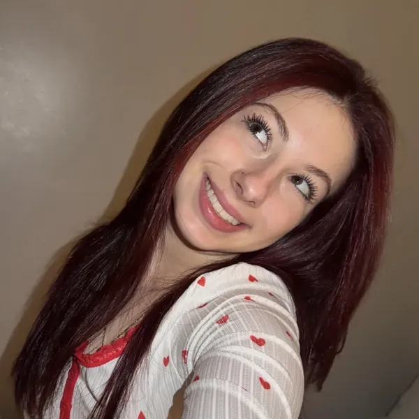 Poppy Applegate's BabeWiki Profile