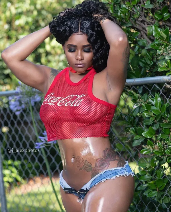 Porsche Puta's photo 5