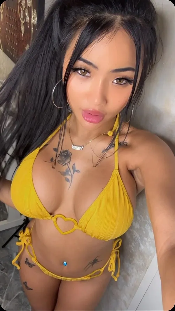 Praew Asian's photo 9