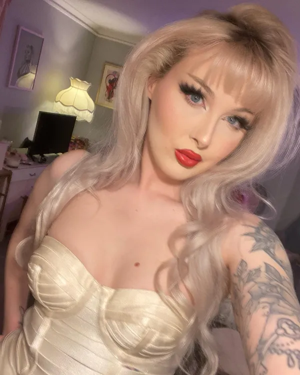 Princess Aurora's photo 6