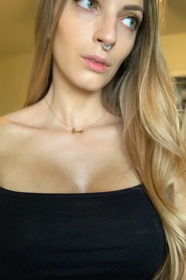 Princess Mia's photo 9