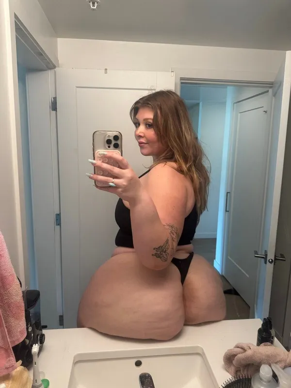 Princess Pear's photo 6