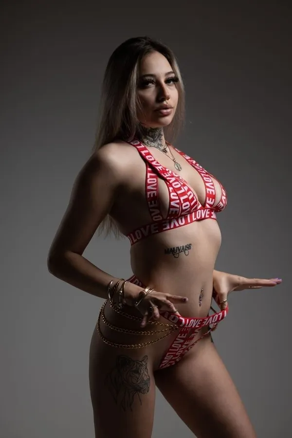 Queen Hailey's photo 3