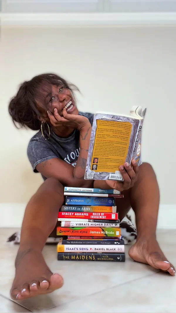 Raina Readswell's BabeWiki Profile