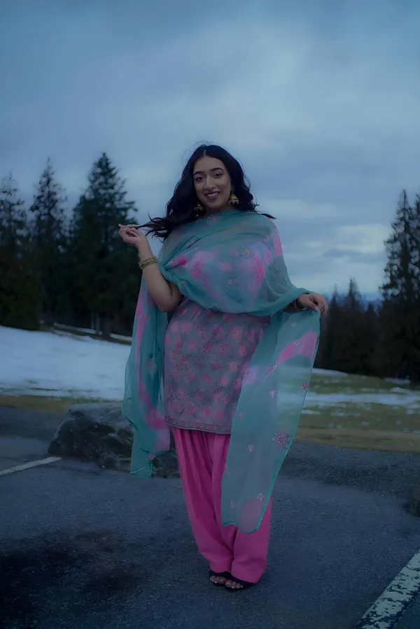 Rakhi Gill's photo 4