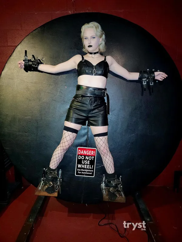 Ravyn Virago's photo 3