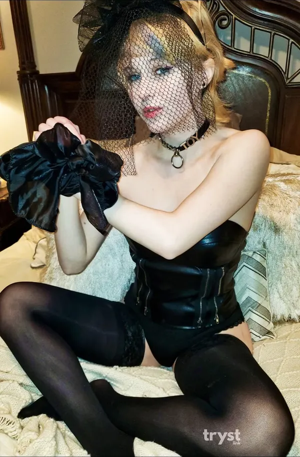 Ravyn Virago's photo 4