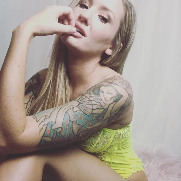 Reagan Lush's BabeWiki Profile