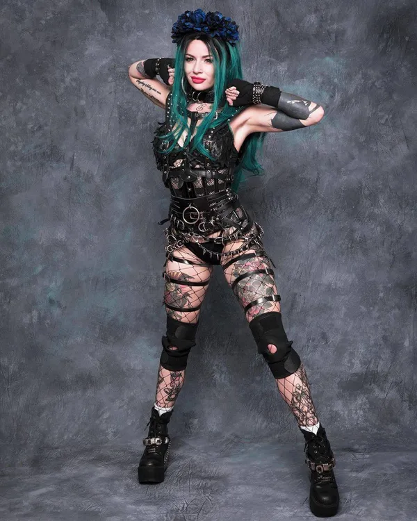 Rebecca Crow's BabeWiki Profile