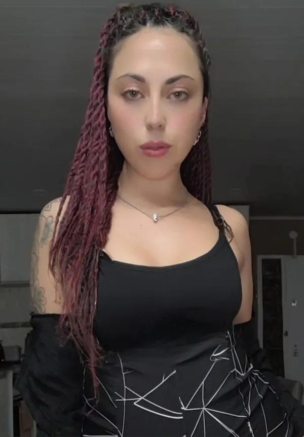 Reina Del Morbo's BabeWiki Profile