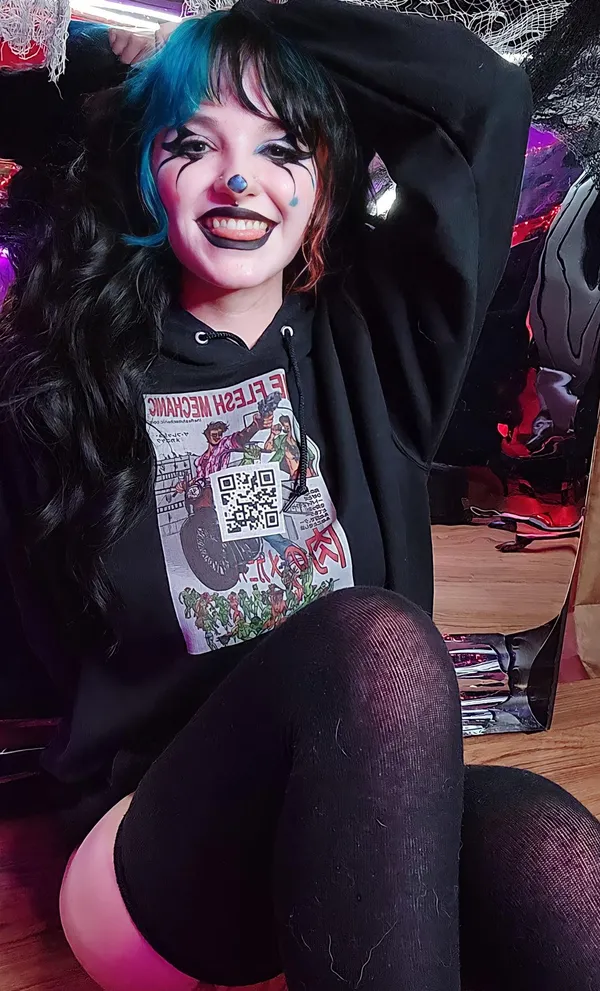 Remains0ftheday's photo 9