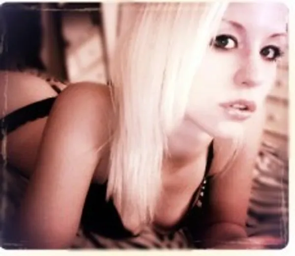 RemiiLovee_'s BabeWiki Profile