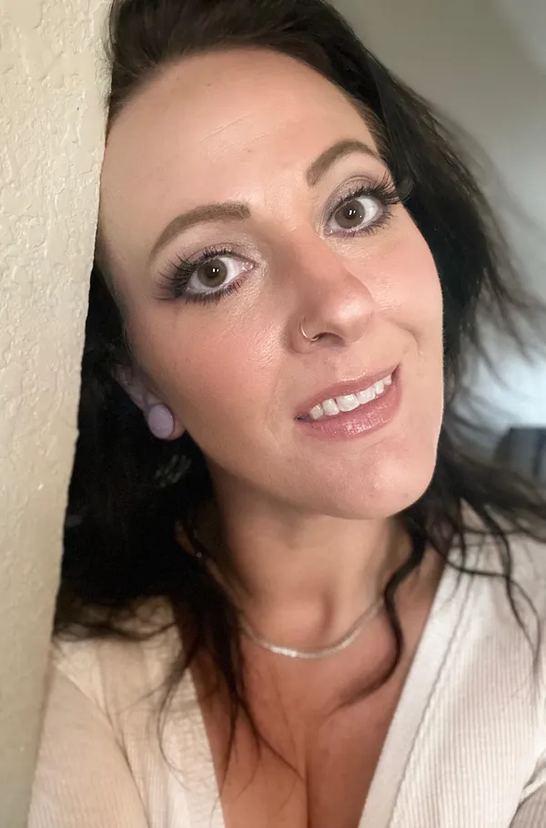 Renee Quinn's BabeWiki Profile