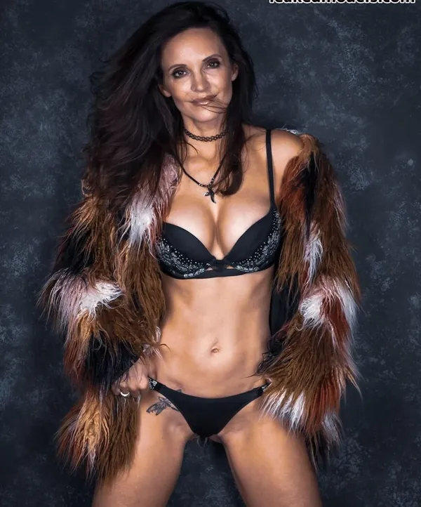 Rey Rey Marie's photo 4