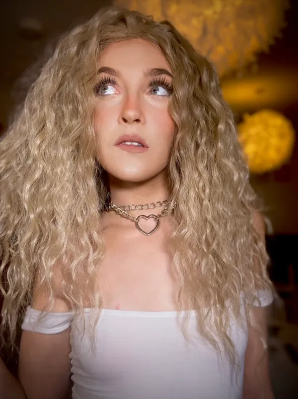 Rhiannon Ryder's photo 9