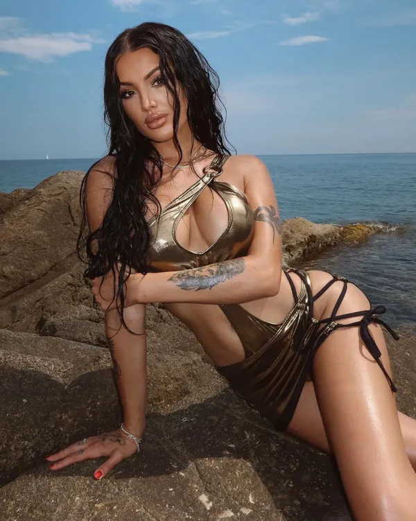 Riley Riviera's photo 3