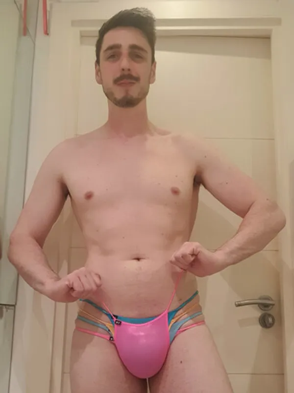 Rob Wilde's BabeWiki Profile