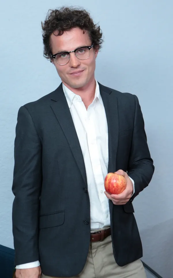 Robby Apples's BabeWiki Profile