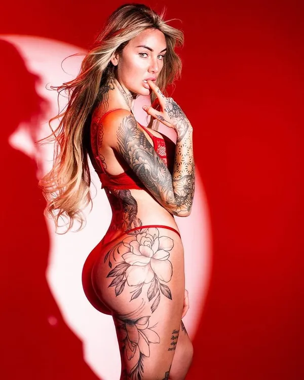 Rosanna Voorwald's BabeWiki Profile