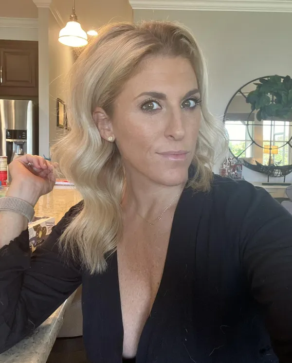 Rose Scott's photo 6