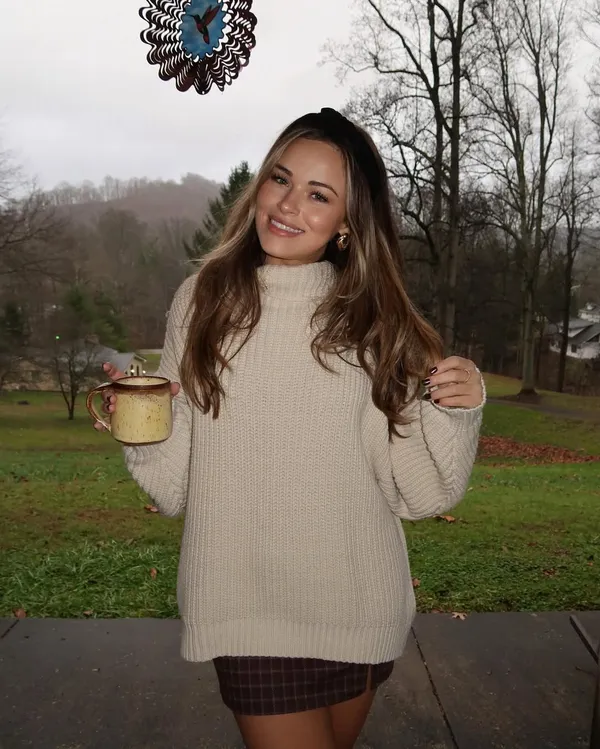 Roxy Handley's BabeWiki Profile