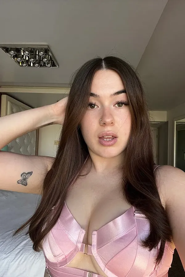 Sab's BabeWiki Profile