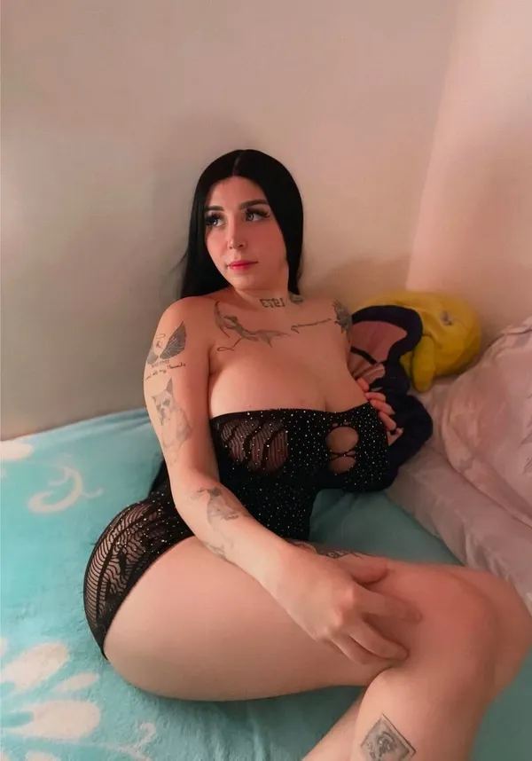 Samantha Fernandez's photo 3