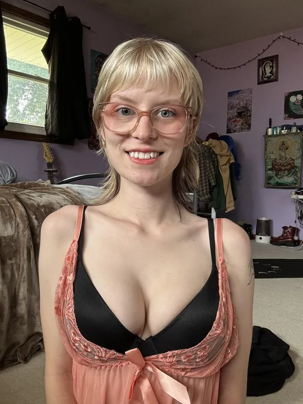 Samara's BabeWiki Profile