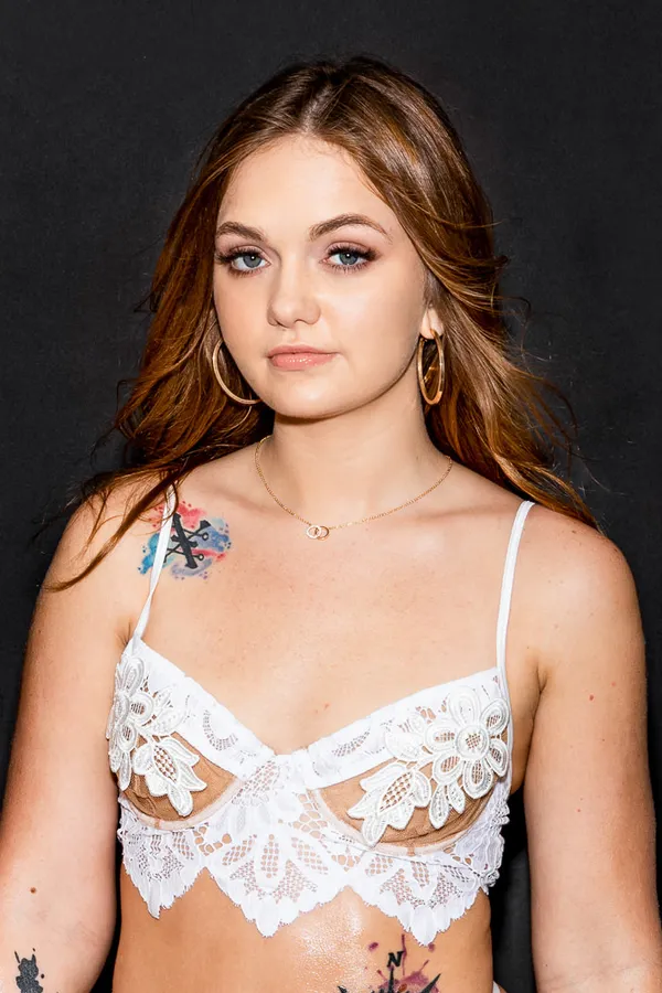 Sami White's BabeWiki Profile