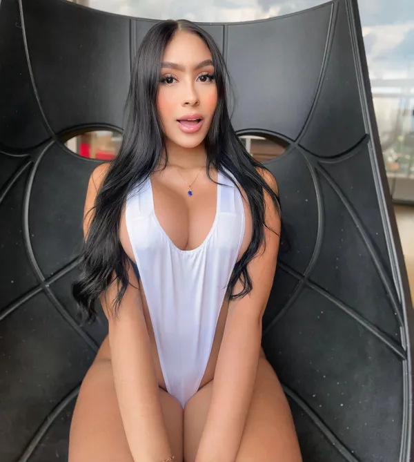 Samie Vera's BabeWiki Profile