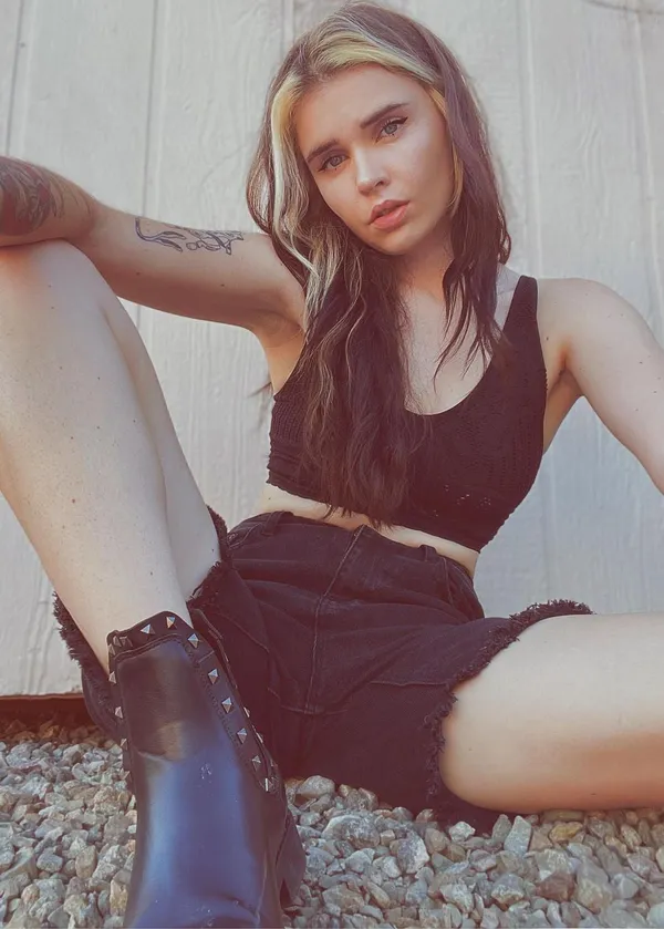 SamWitch's BabeWiki Profile