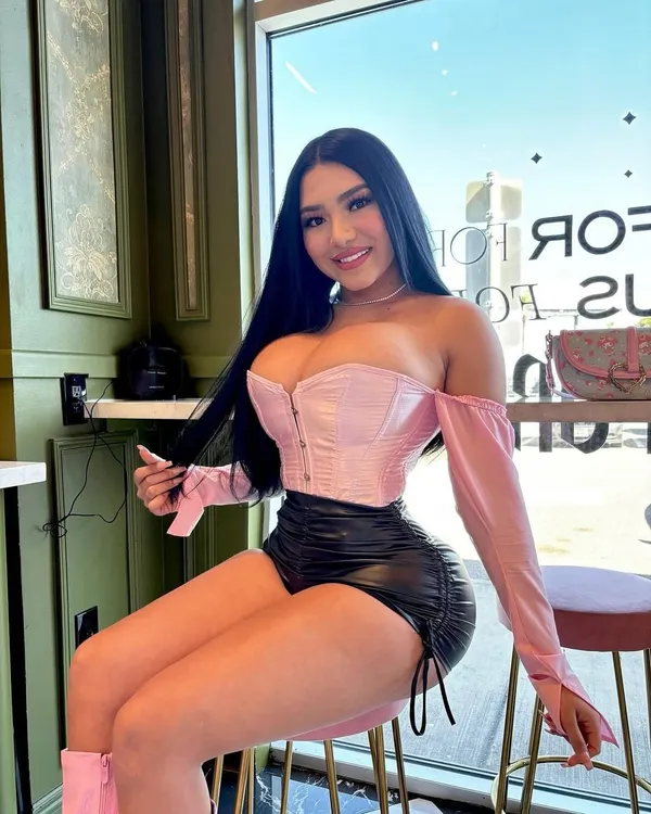 Sandra Aurey's photo 3