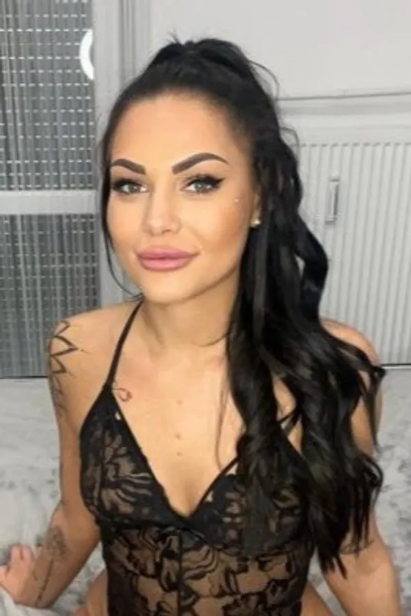 Sandra Blue's photo 4