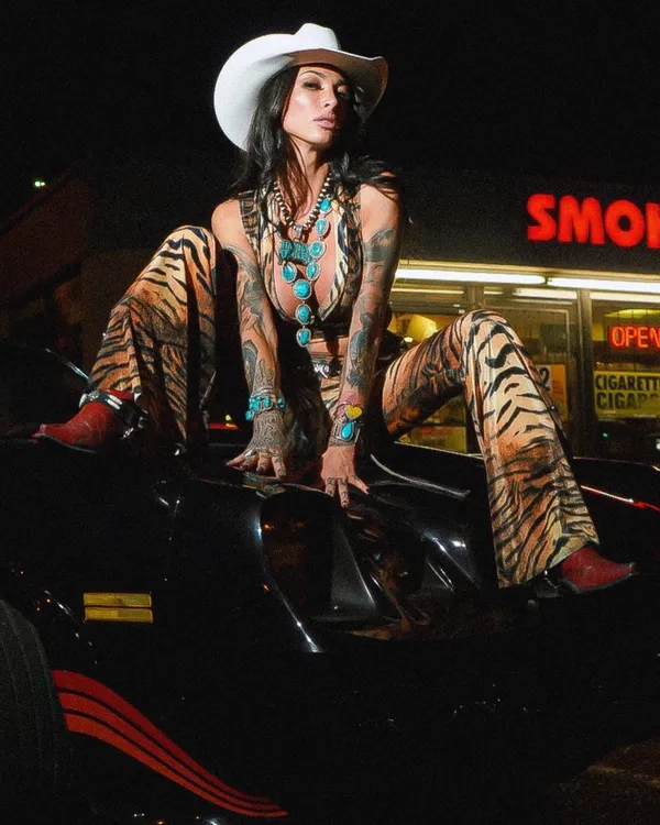 Sania Mallory's photo 7